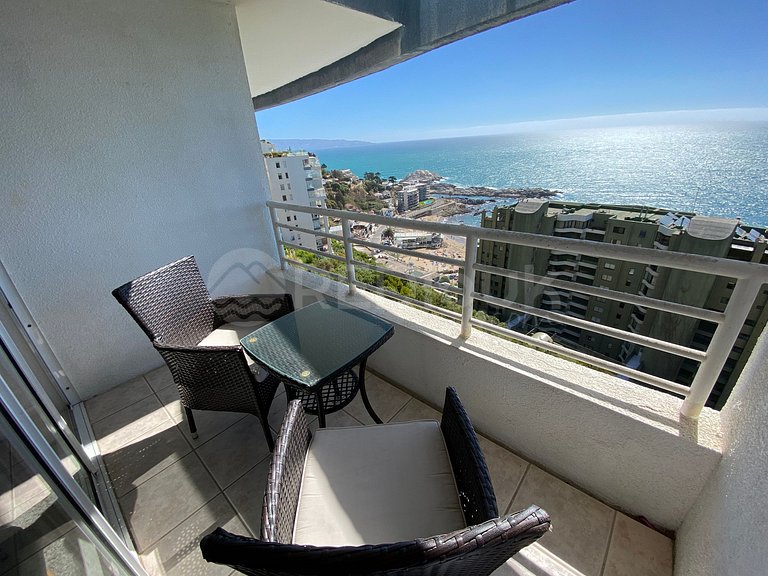 Recently remodeled apartment in Reñaca with ocean views