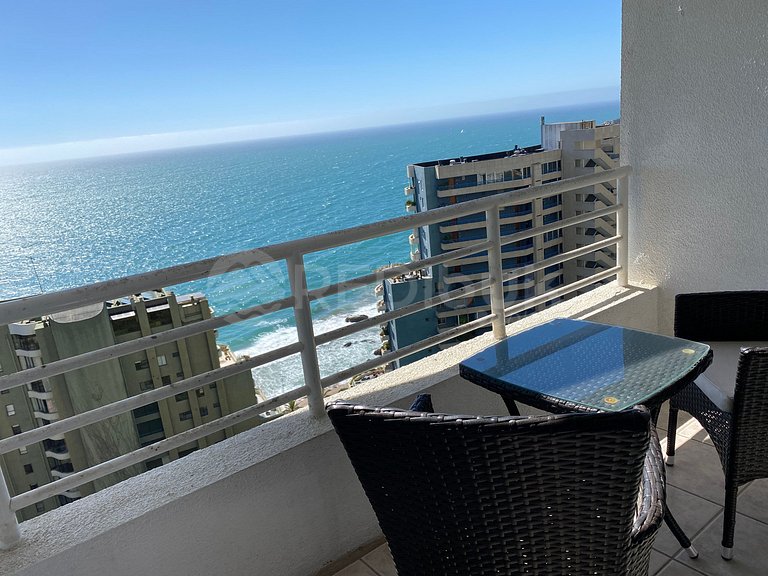 Recently remodeled apartment in Reñaca with ocean views