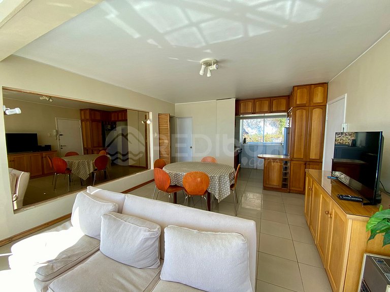 Spacious Apartment with Sea View In Reñaca