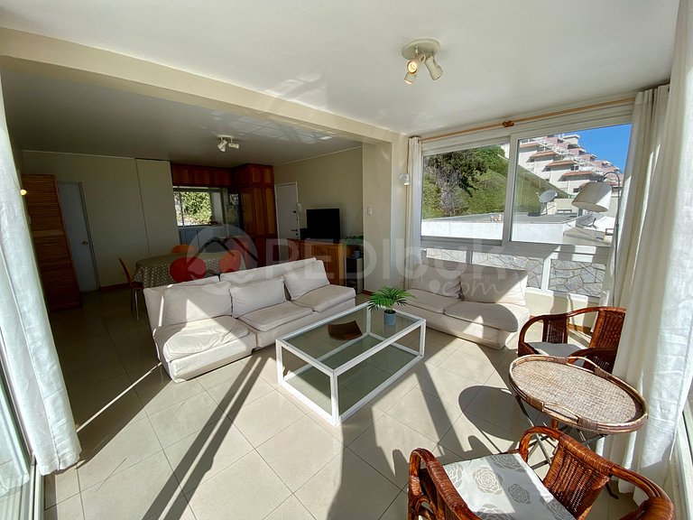 Spacious Apartment with Sea View In Reñaca