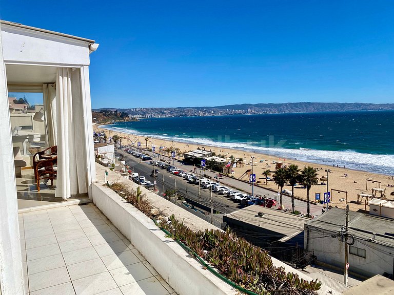 Spacious Apartment with Sea View In Reñaca