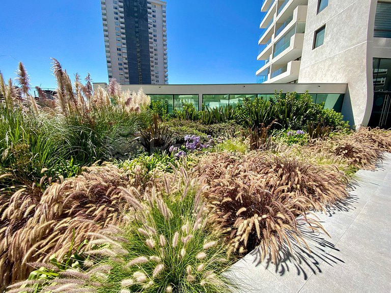 Spacious apartment in Costa de Montemar.