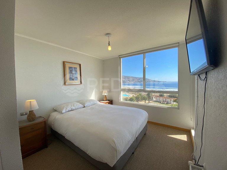 Apartment with incredible ocean views in Papudo.