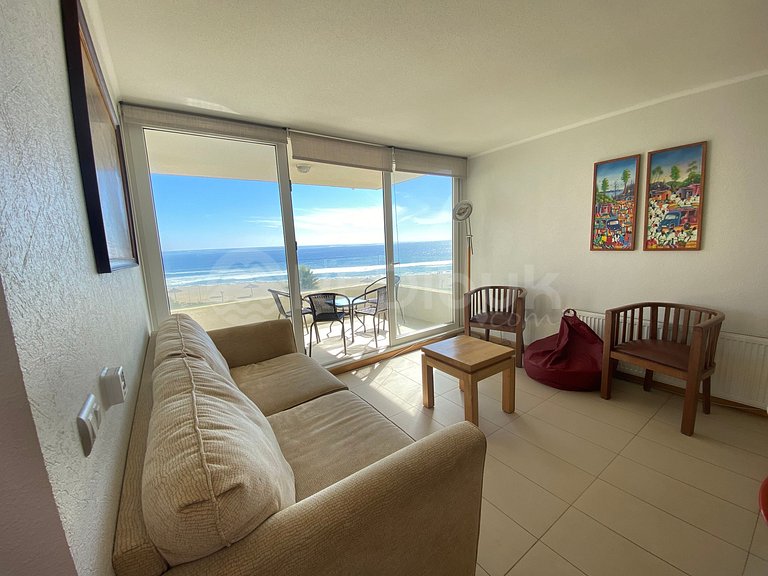 Apartment with incredible ocean views in Papudo.