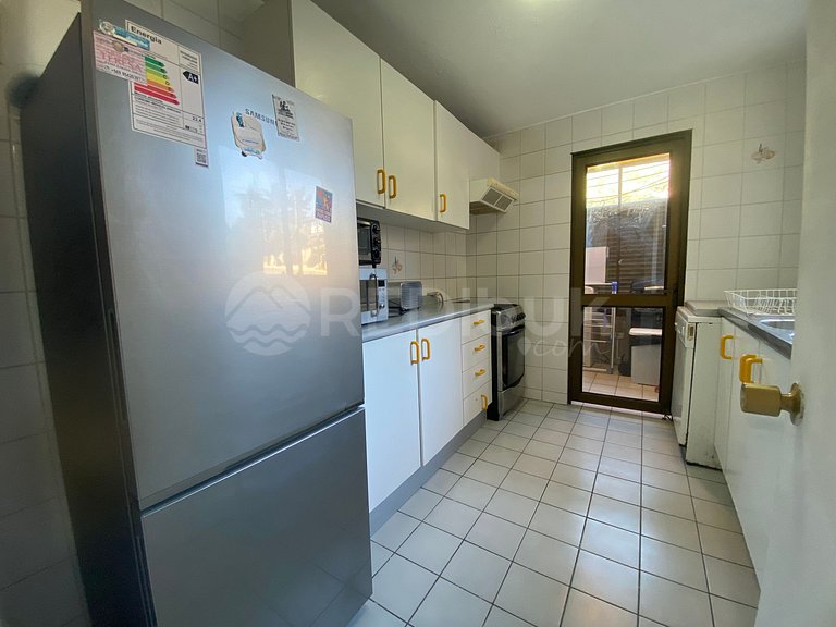 Spacious apartment with ocean views in Papudo.