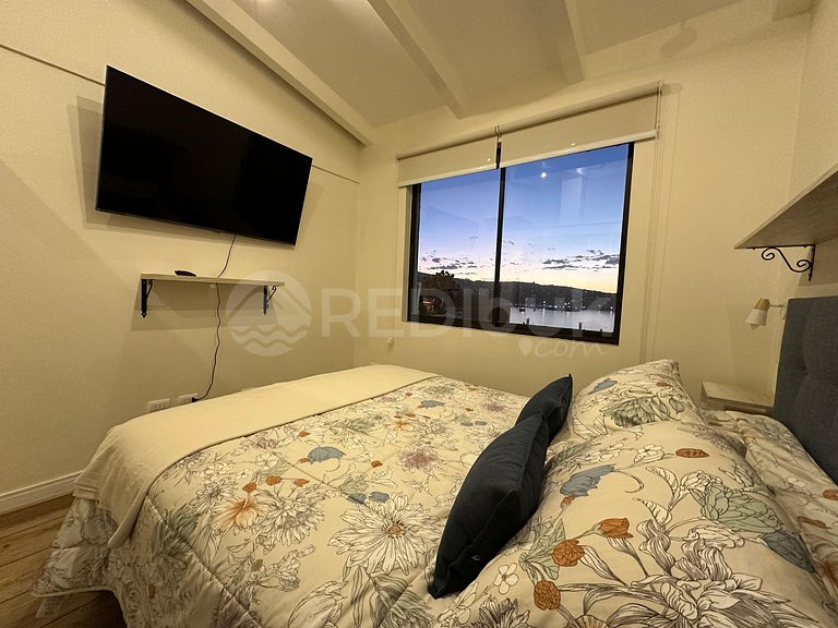 Modern, illuminated and centrally located, Valparaiso