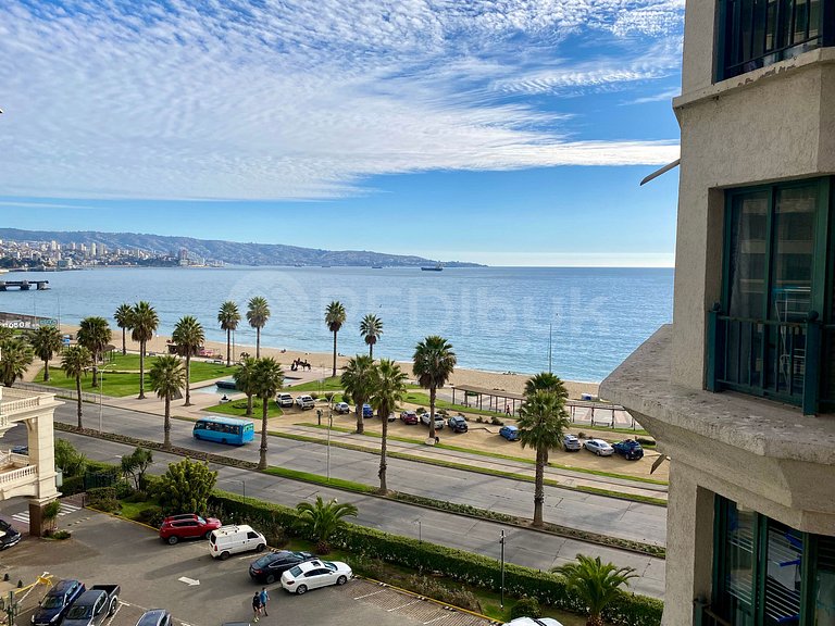 Depto Centrico Frente a la playa Viña del Mar