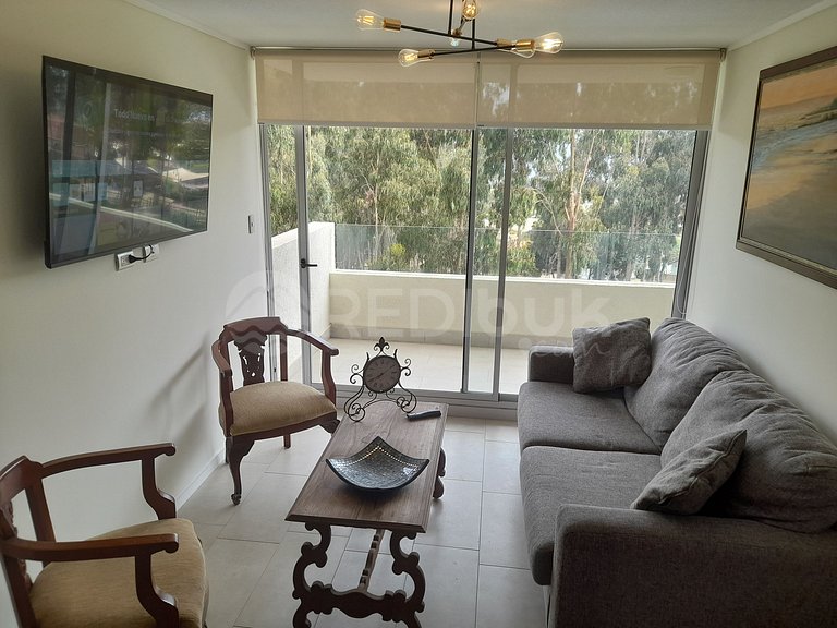Apartment in Quiet Condominium, Algarrobo
