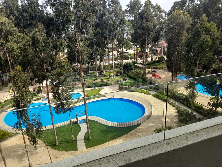 Apartment in Quiet Condominium, Algarrobo