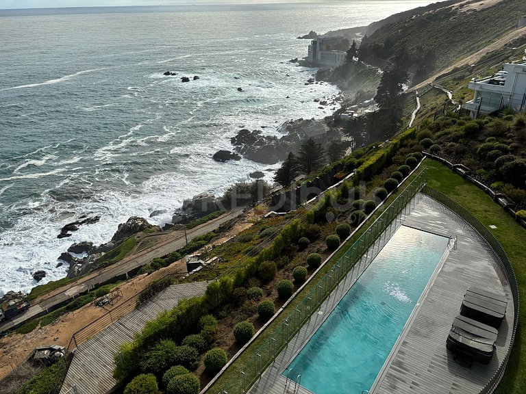 Moderno Departamento con Vista Despejada al Mar