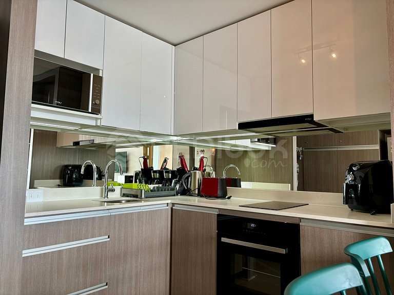 Modern Apartment with Open Ocean View