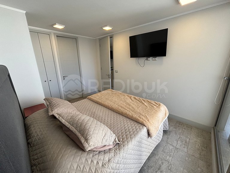 Spacious apartment in Costa de Montemar.