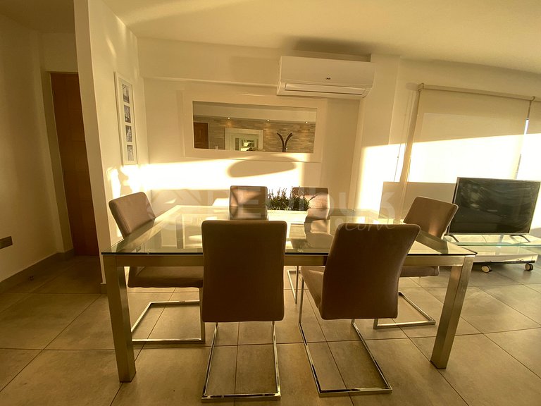 Modern and Beautiful Apartment on the Front Line.