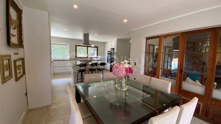 Spacious house with swimming pool & children's games