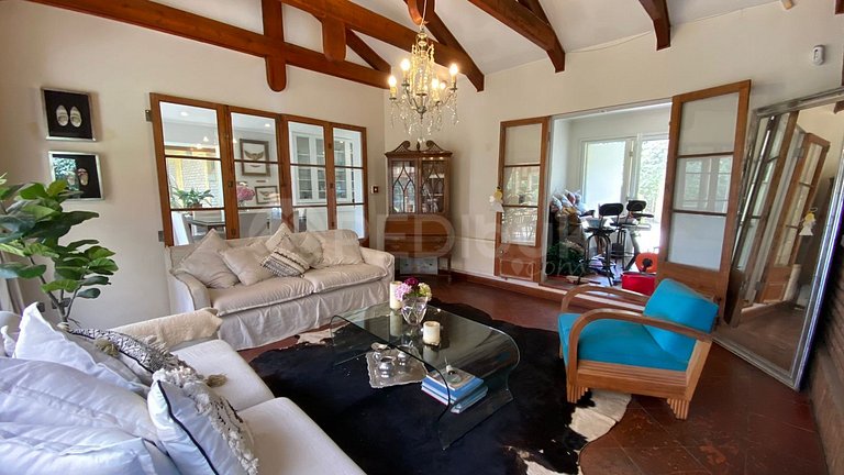 Spacious house with swimming pool & children's games