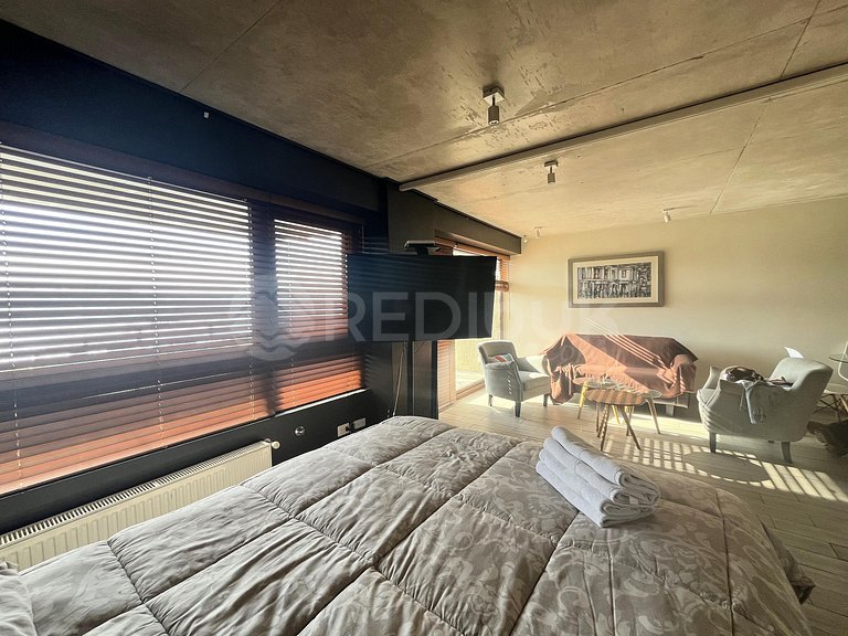Exclusivo y moderno depto. en Mirador Barón