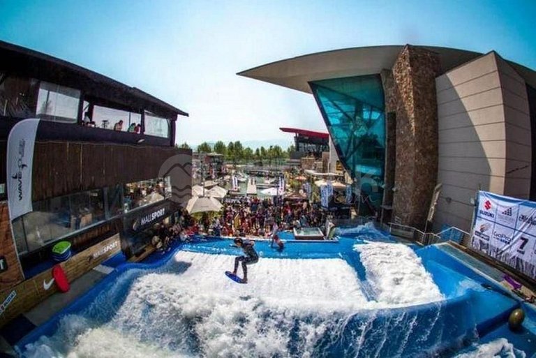 Rbk° Depto 1D/1B en sector al lado de Mall Sport