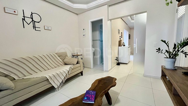 Apartamento para 6 pessoas a 2 quadras do mar