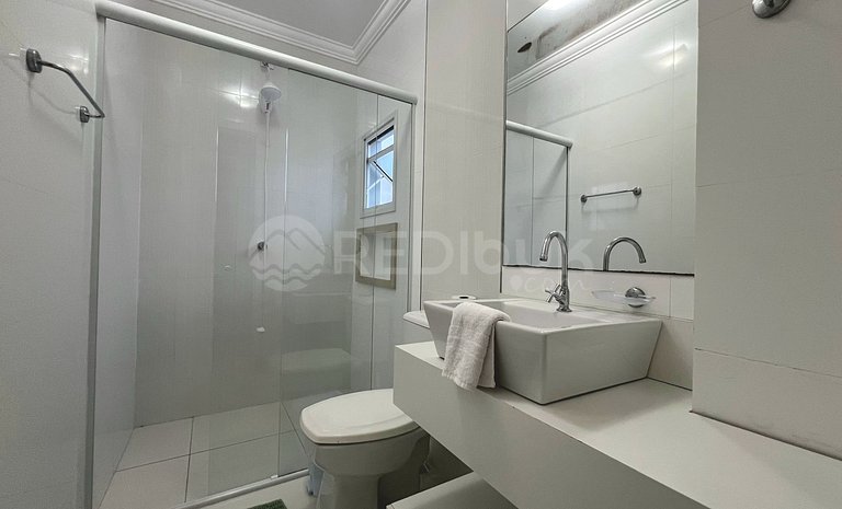 Apartamento para 6 pessoas a 2 quadras do mar