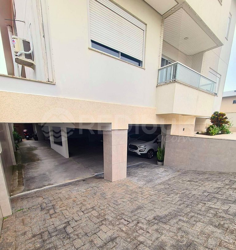Apartment 2 blocks from the sea