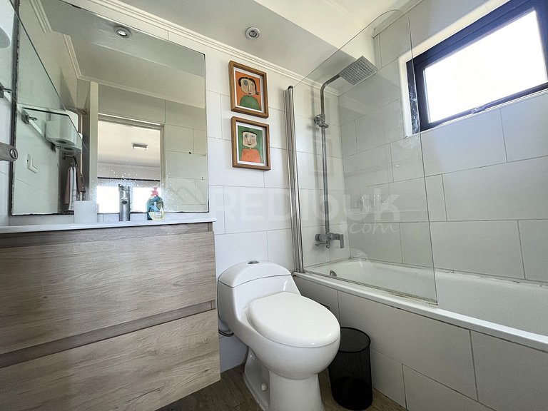 Rbkº Exclusivo y amplio depto en reñaca piso 2