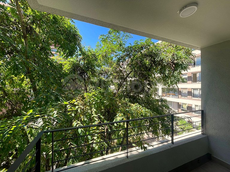 New studio steps from Club Hípico with A/C
