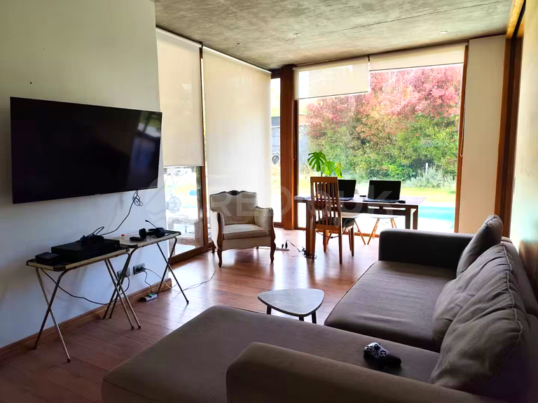 Mediterranean house for 10 people with a pool