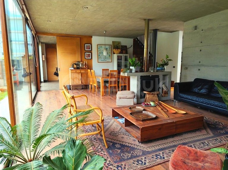 Mediterranean house for 10 people with a pool