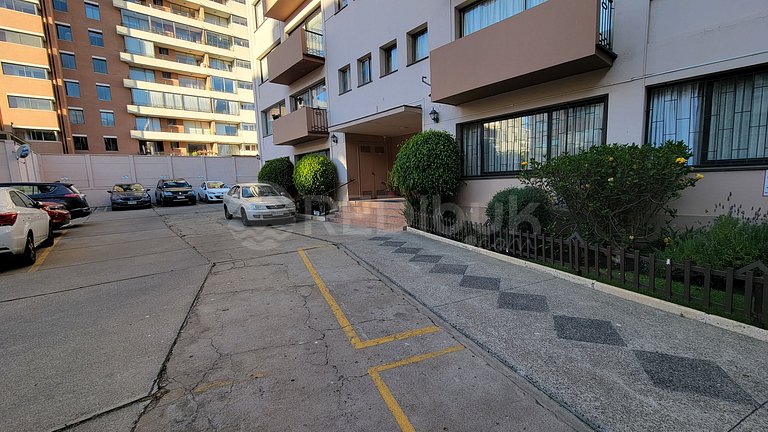 Depto. en el plan Viña del Mar con estacionamiento