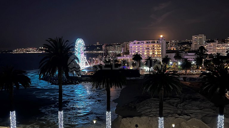 Amplio depto. con vista al mar y casino