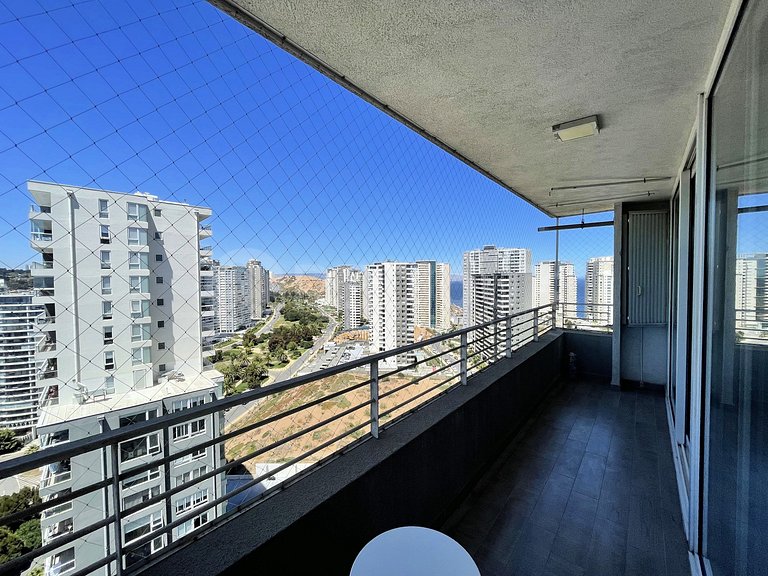 Cozy apartment with views and spacious terrace