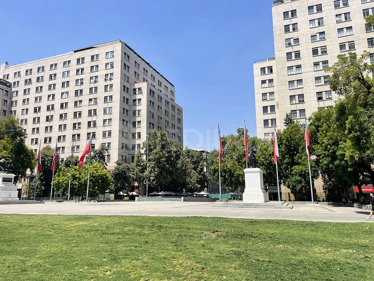 Rbk° Depto remodelado a pasos del metro moneda