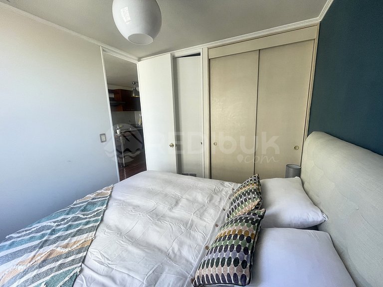 Apartment w/ great location just steps from metro