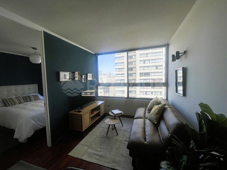 Apartment w/ great location just steps from metro