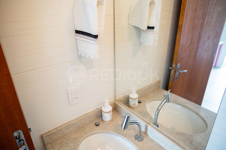 Penthouse moderno, 3 D/2 B, parrilla y terraza