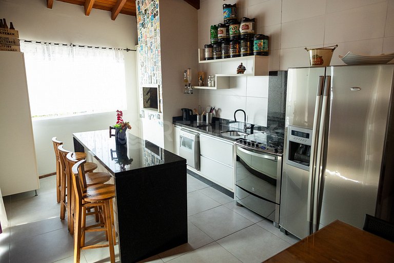 Penthouse moderno, 3 D/2 B, parrilla y terraza