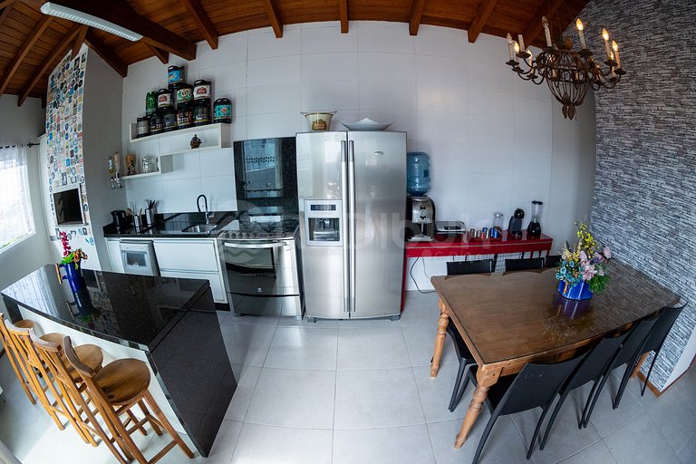 Penthouse moderno, 3 D/2 B, parrilla y terraza