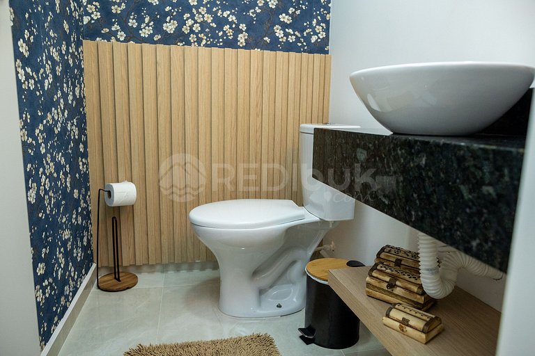 Duplex (2 pisos), moderno y muy confortable.