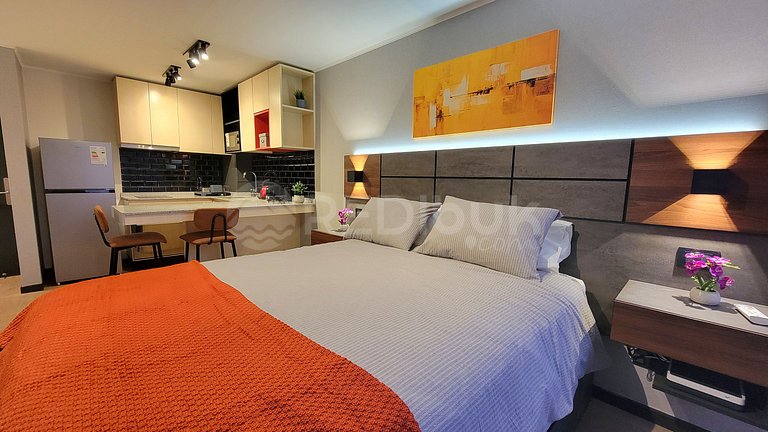 Rbk° Nuevo estudio con aire acondicionado en Stgo.