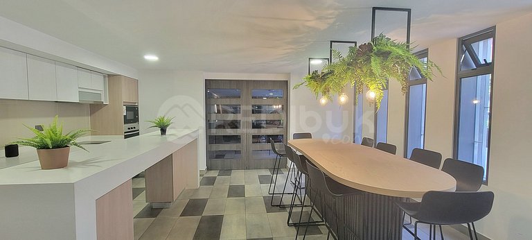 Rbk° New apartment 2025 steps from the metro