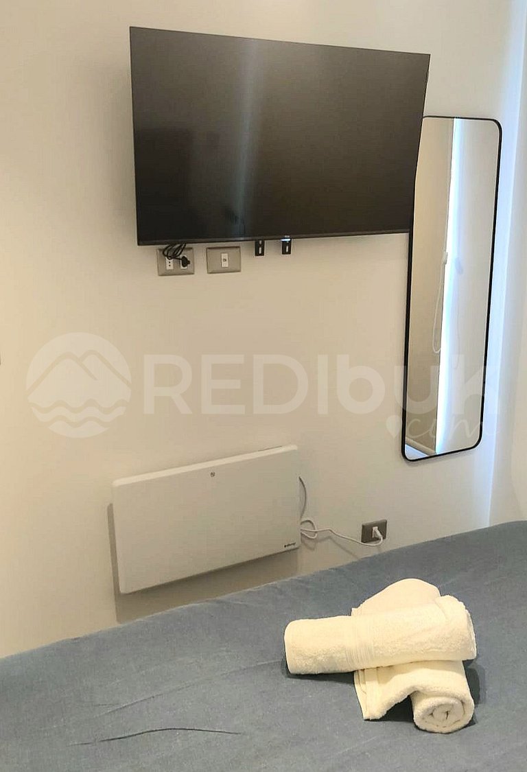 Rbk° New apartment 2025 steps from the metro