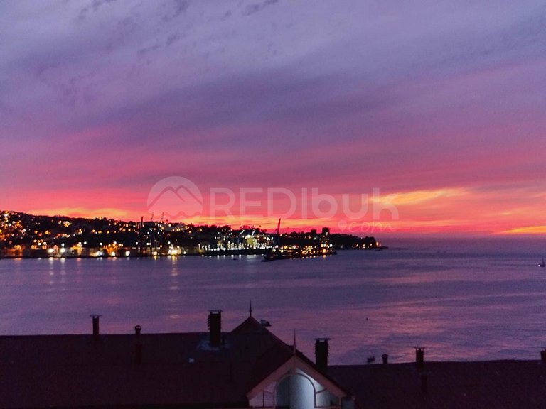 Modern, illuminated and centrally located, Valparaiso