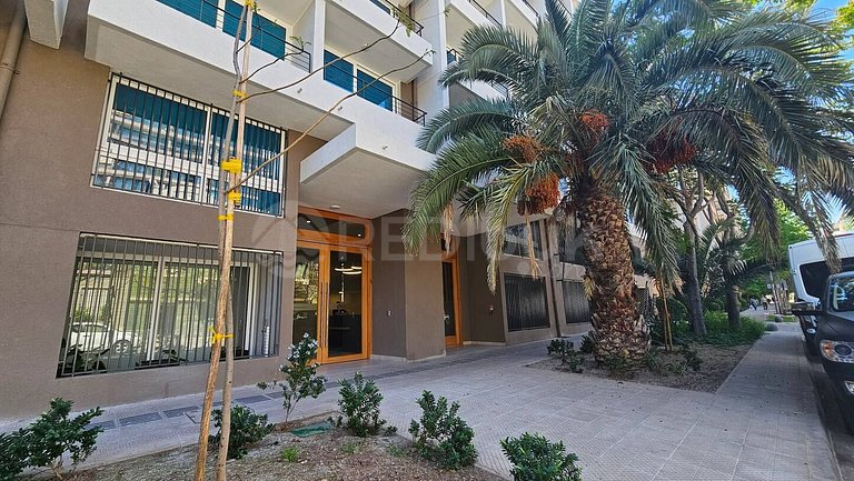 Incredible studio steps from the Movistar Arena