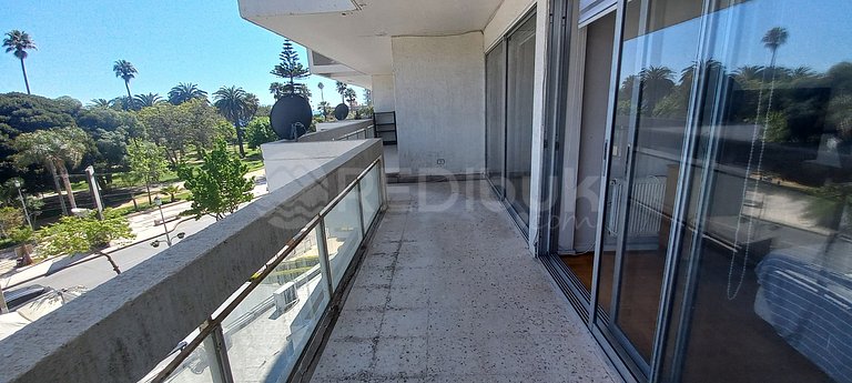 RBK° Amplio depto frente al Casino de Viña del Mar