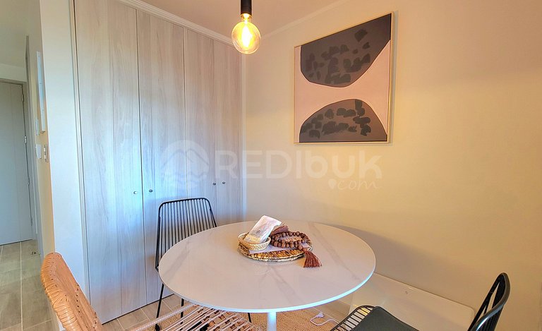 Incredible studio 2025 steps from Movistar Arena