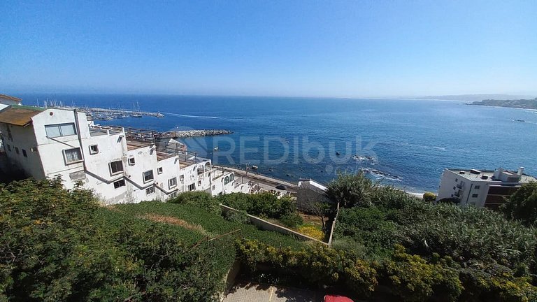 Rbkº Maravilloso depto con vista al Club de Yates