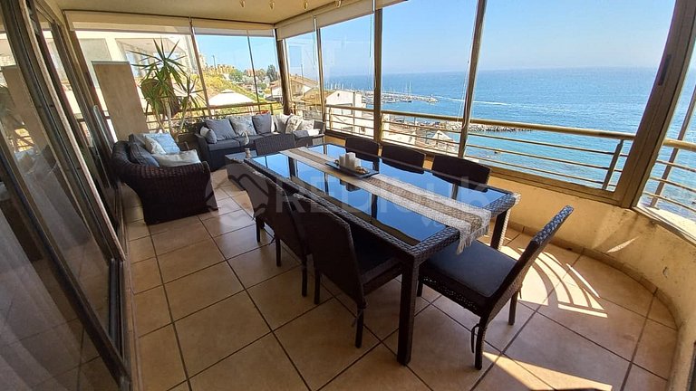 Rbkº Maravilloso depto con vista al Club de Yates