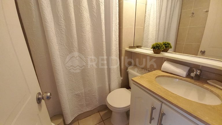 Rbkº Maravilloso depto con vista al Club de Yates