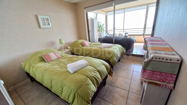 Rbkº Maravilloso depto con vista al Club de Yates