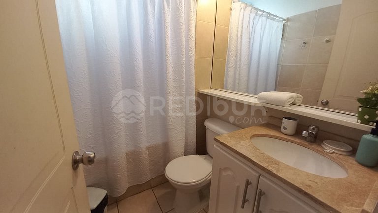 Rbkº Maravilloso depto con vista al Club de Yates